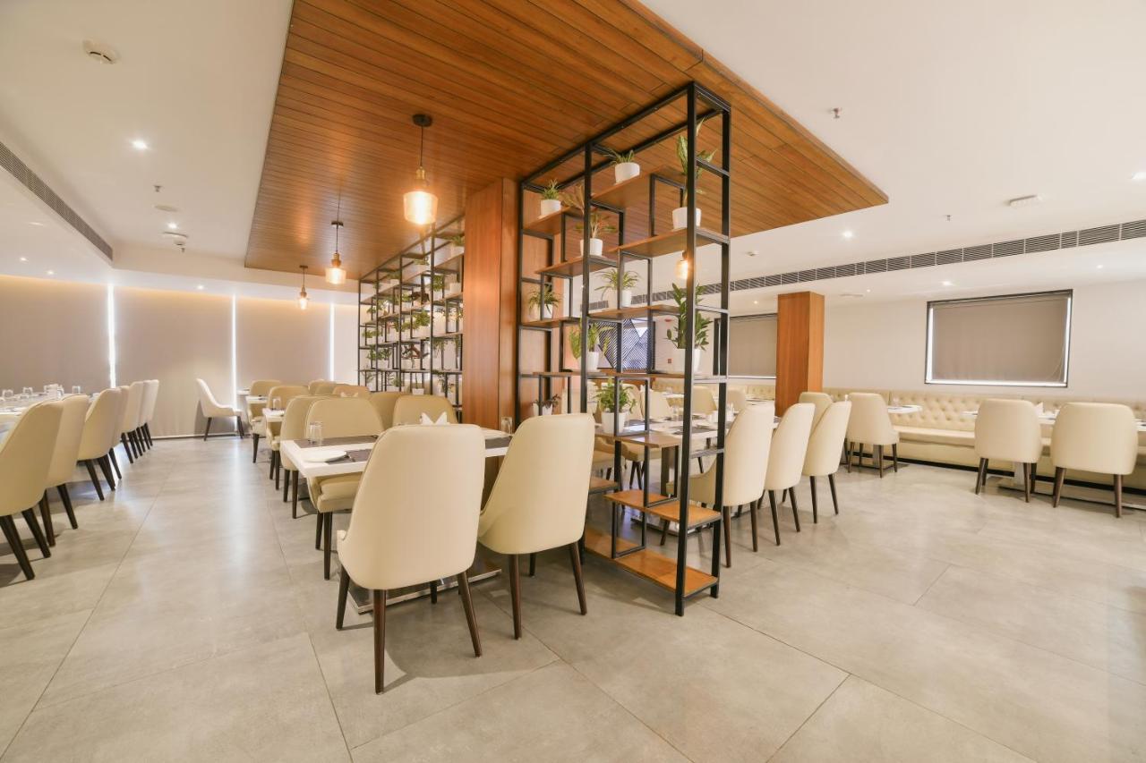Northway Hotel Višákhapatnam Exteriér fotografie