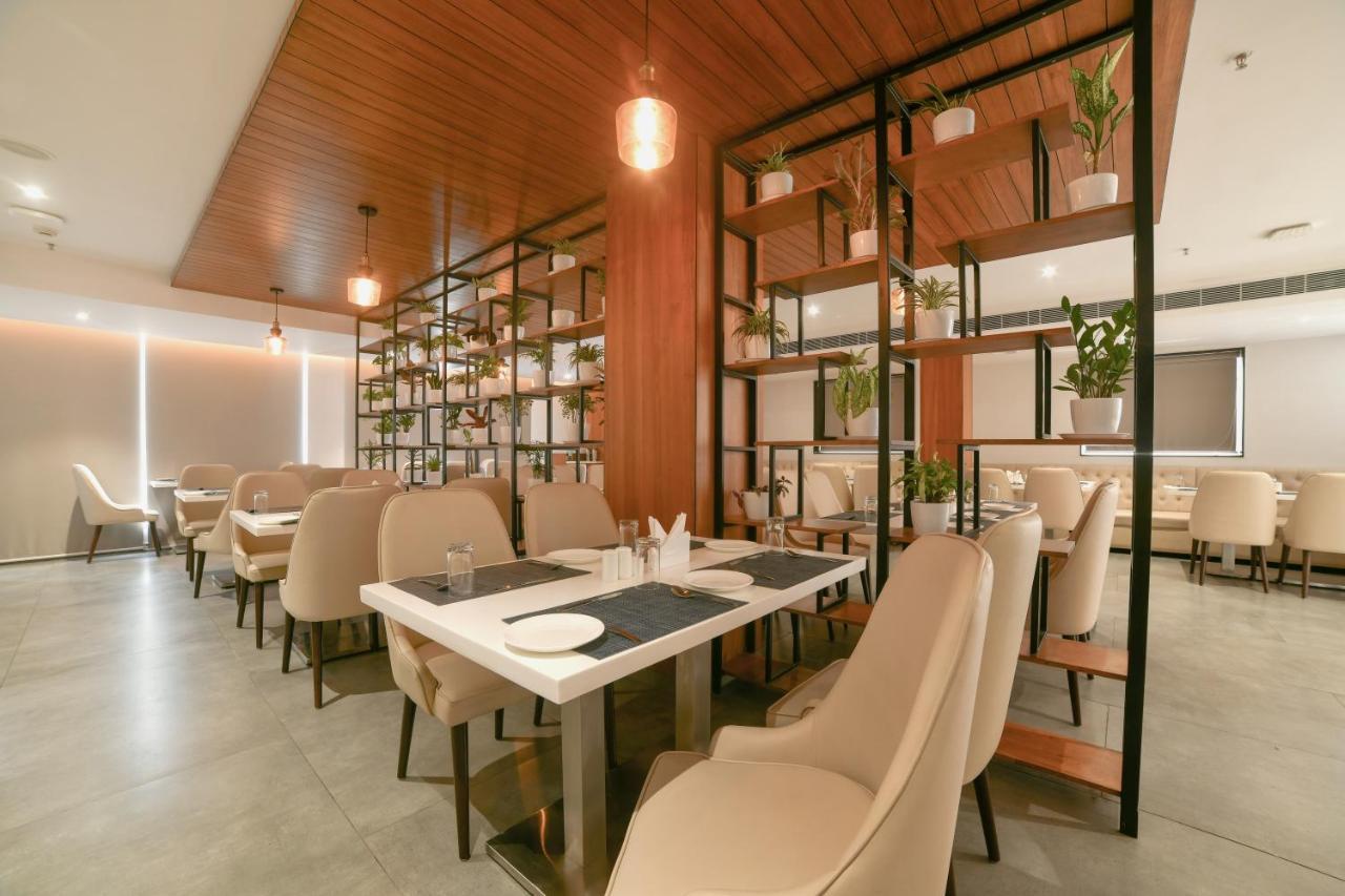 Northway Hotel Višákhapatnam Exteriér fotografie